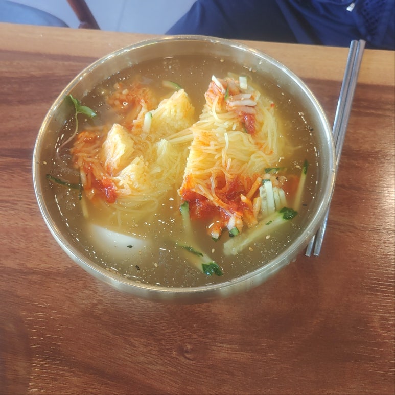 치자밀면 이미지
