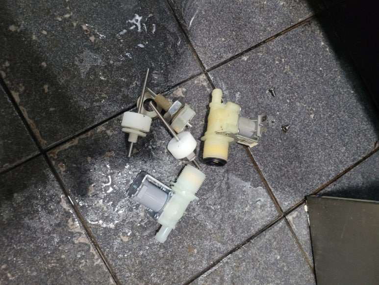유레카식기세척기 이미지