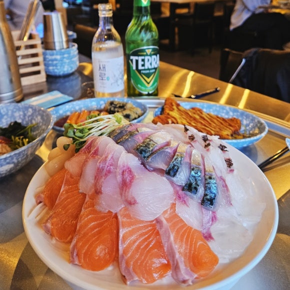 푸른회전문 이미지