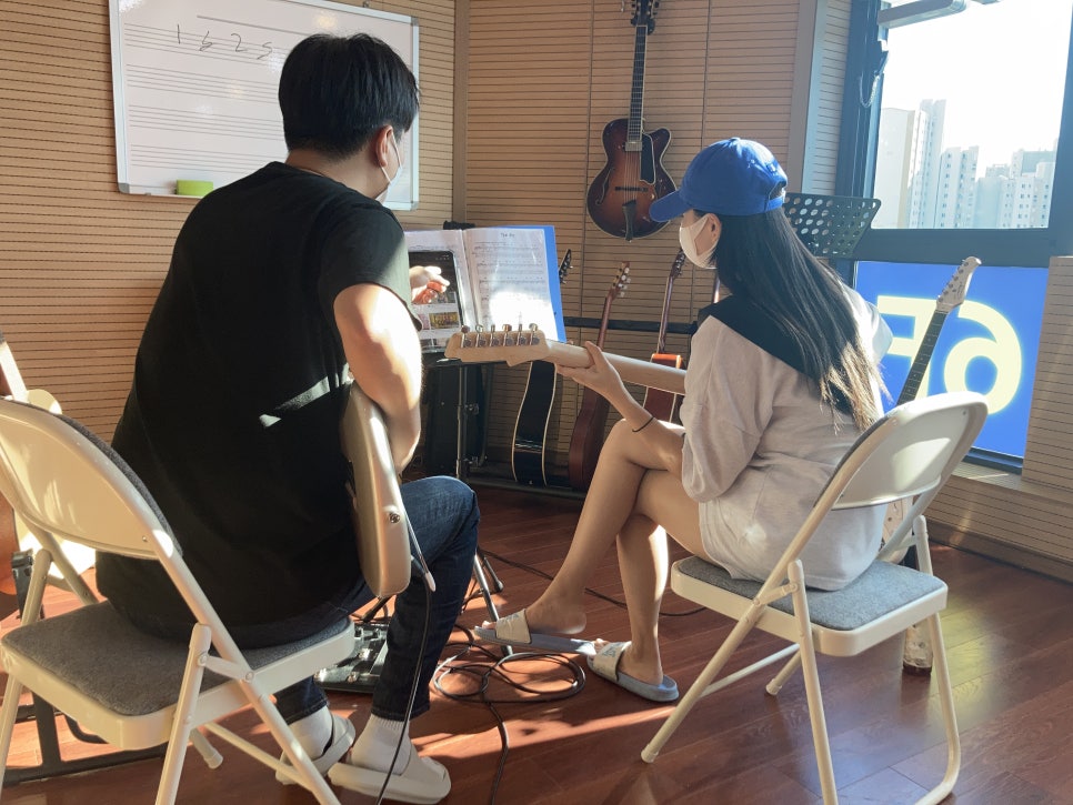 톤실용음악학원 이미지