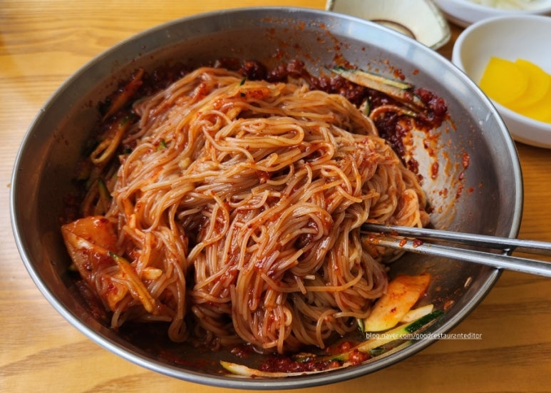 신가네 밀면 이미지