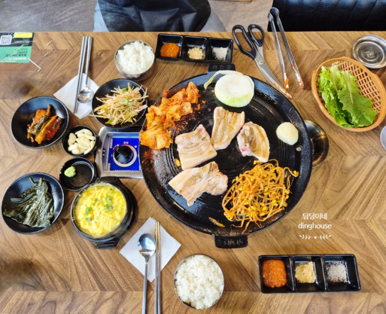 은계호수솥뚜껑삼겹살 이미지