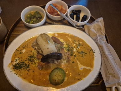 오물오물오므라이스 이미지