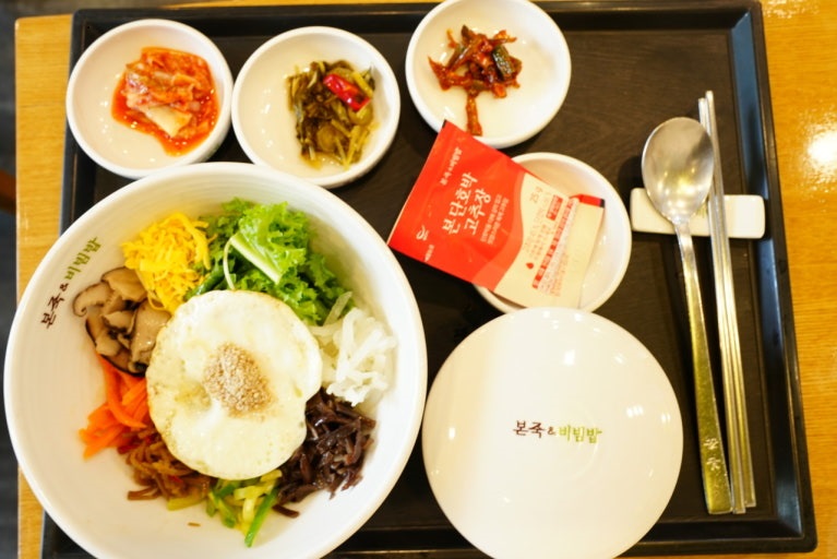 본죽앤비빔밥 이미지