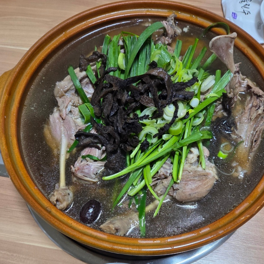 삼백년누룽지백숙 이미지