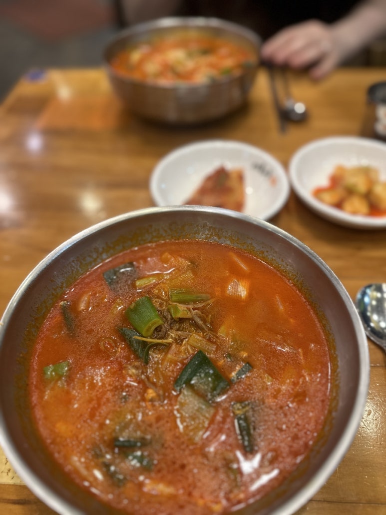 이화수전통육개장 신대점 이미지