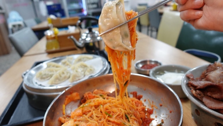 밀면 이미지