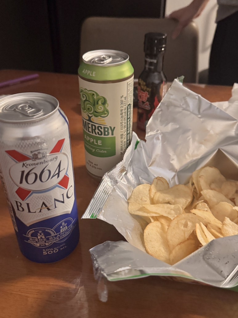 우주네맥주 이미지