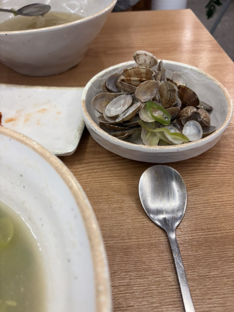 고향엄마손생바지락칼국수동탄영천 이미지