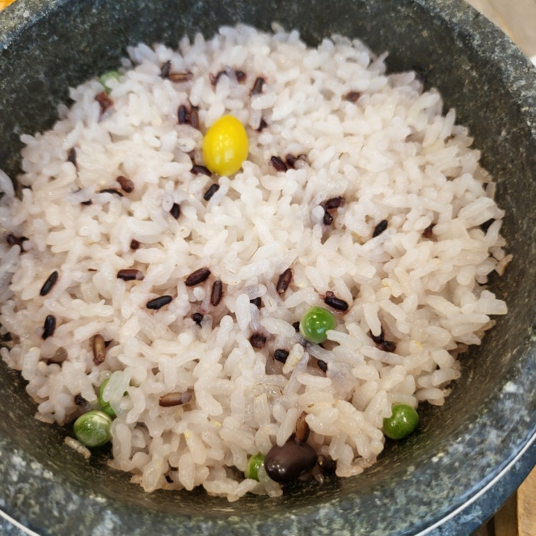 완뚝순두부 이미지