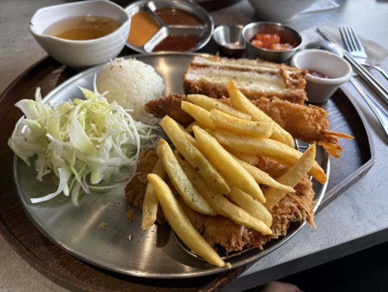 라라키친 이미지