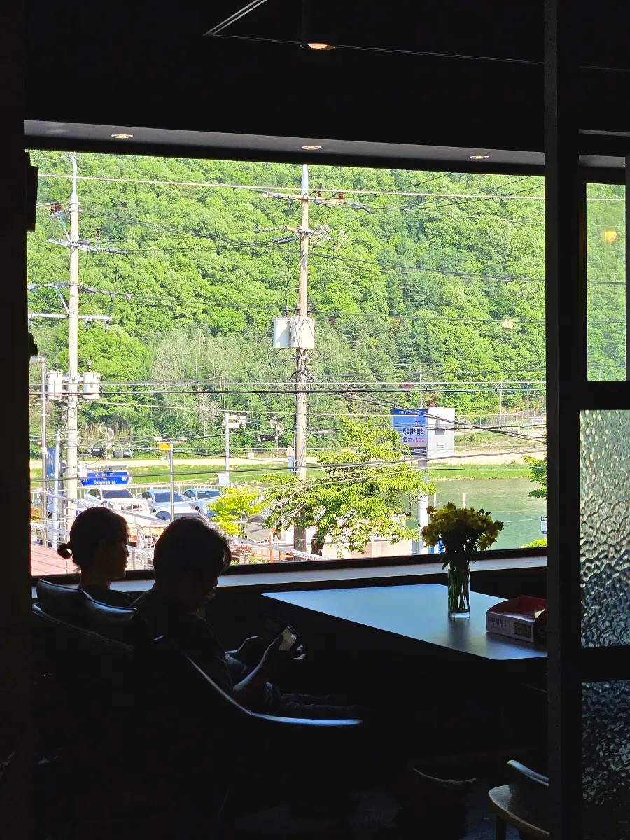 카페아우룸 이미지