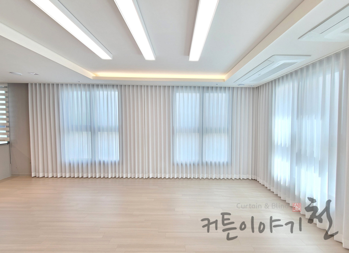 커튼이야기천-세종전시장 이미지