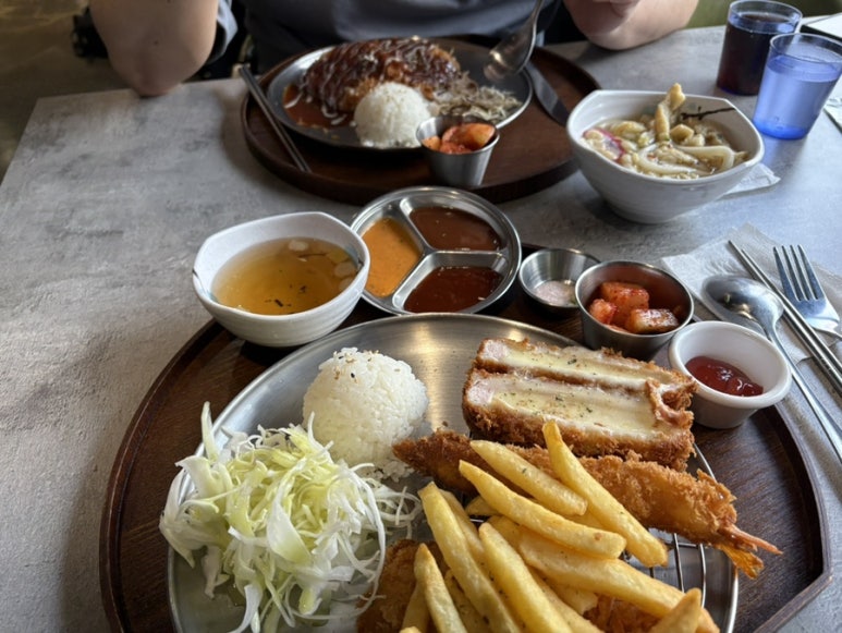 라라키친 이미지
