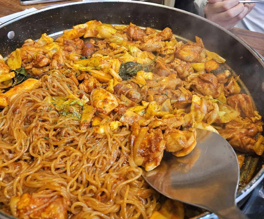 운수대박춘천닭갈비 이미지