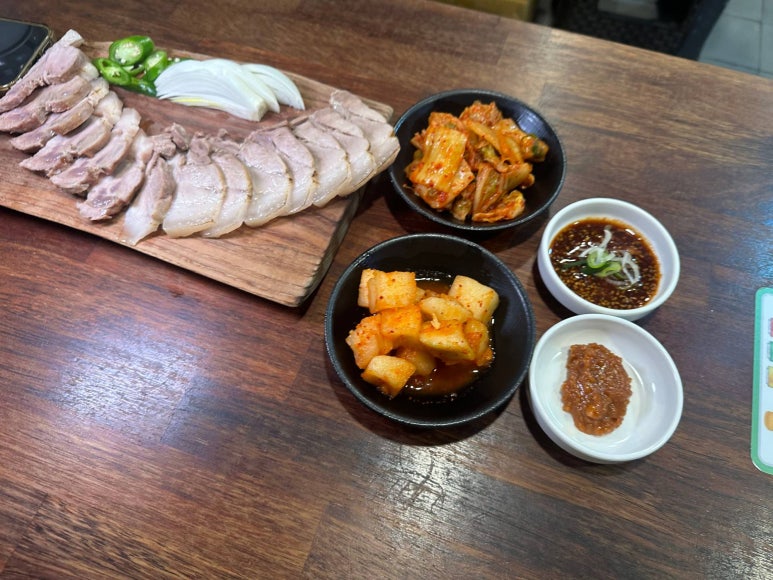 동문시장고기국수금복식당 이미지