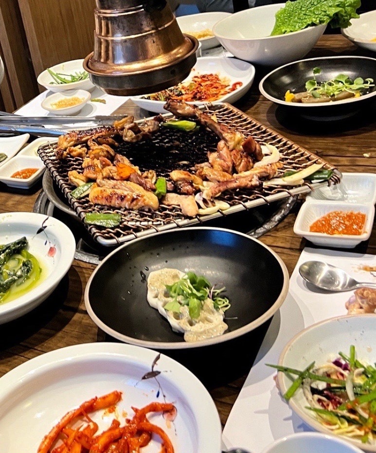 안녕홍매화 호수공원점 사진 4