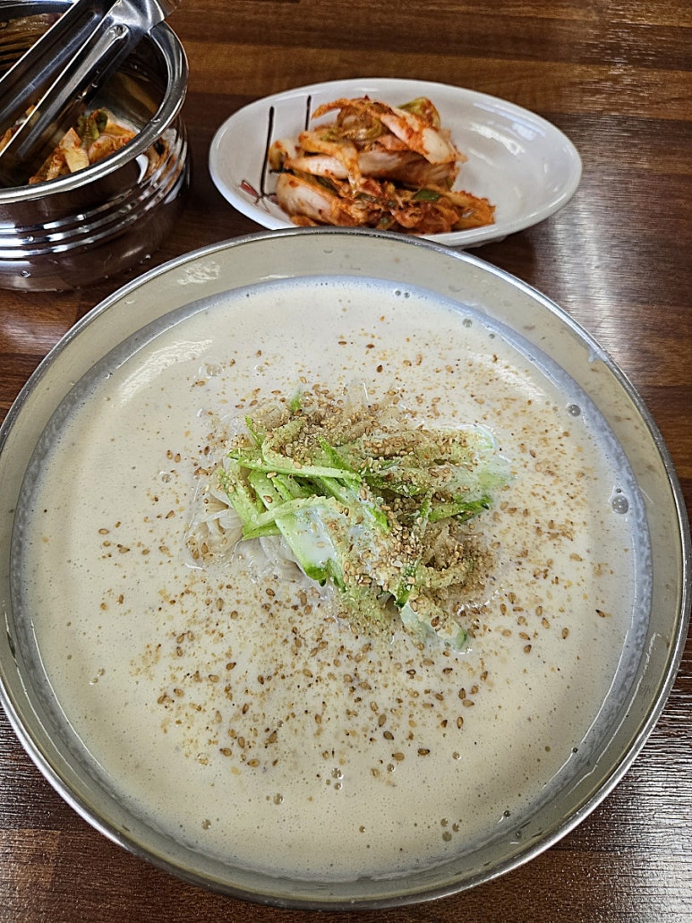 신다래칼국수 이미지
