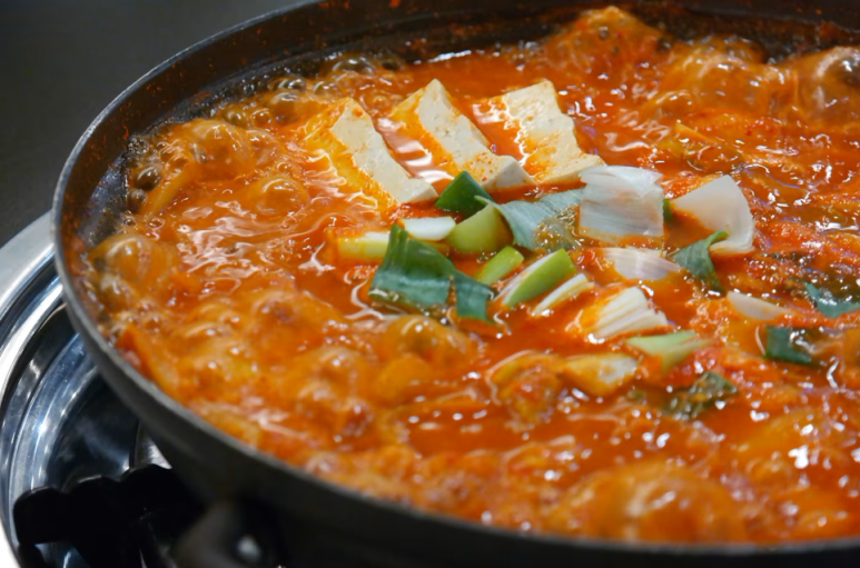 고기랑찌개랑 이미지