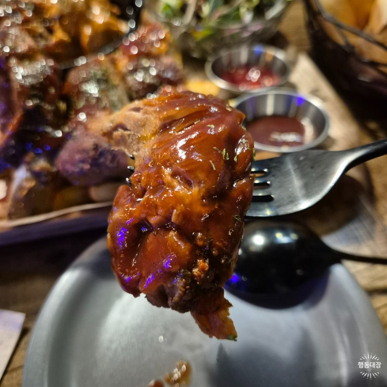 찢은고기 이미지