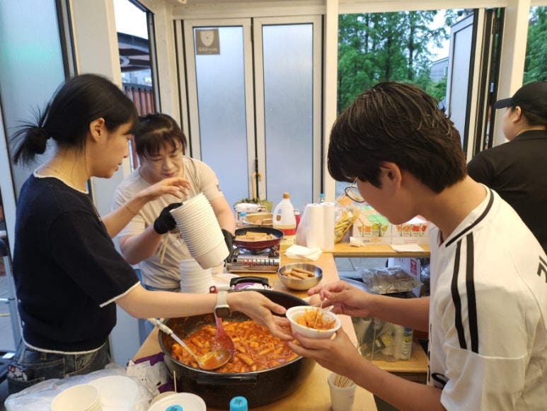 청소년사랑의밥차 이미지