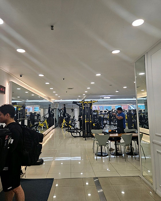 김선생휘트니스클럽 이미지