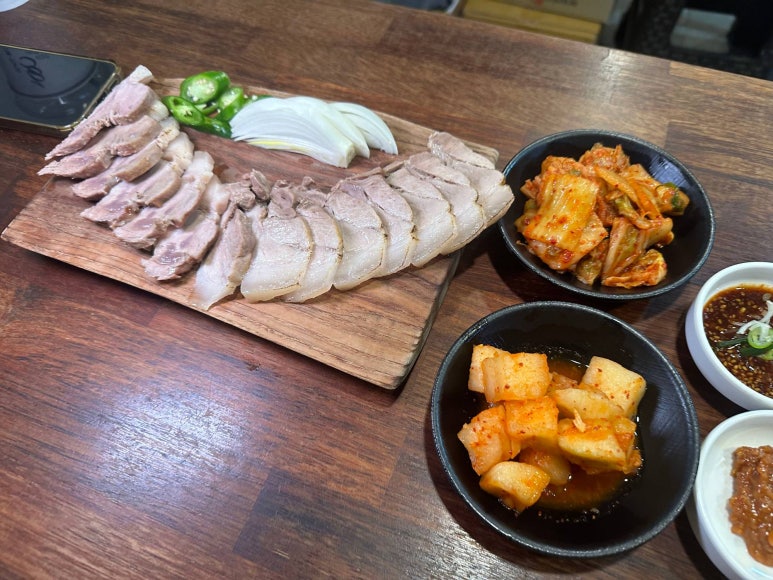 동문시장고기국수금복식당 이미지