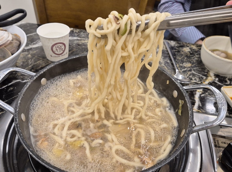 칠곡해물손칼국수 공도점 이미지