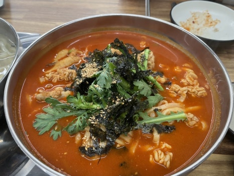 알.고니칼국수 이미지