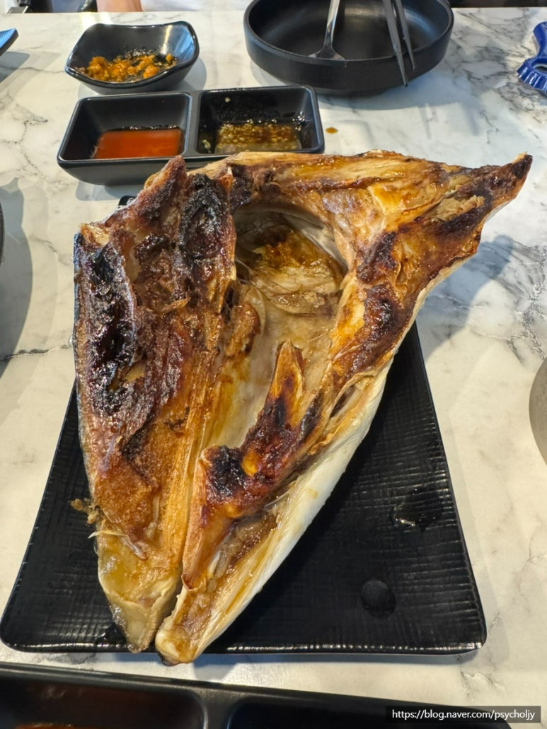 회뜨는친구 이미지