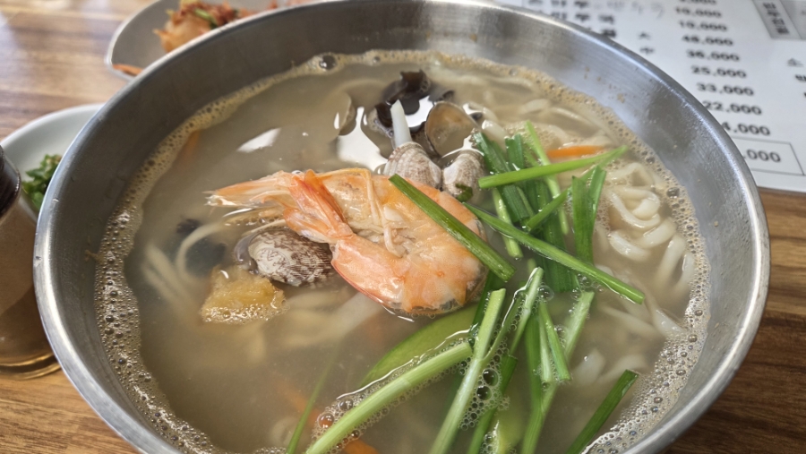 청송손칼국수 이미지