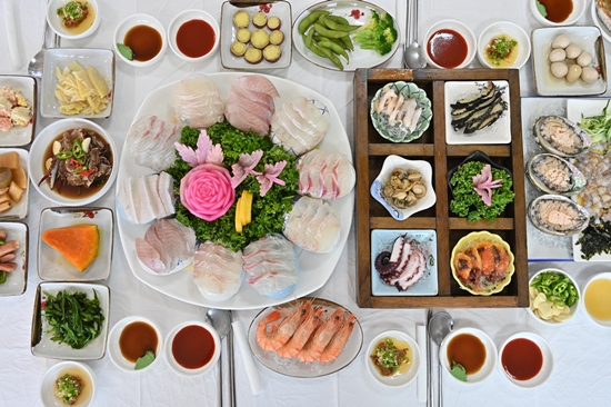 몽돌밭횟집 이미지