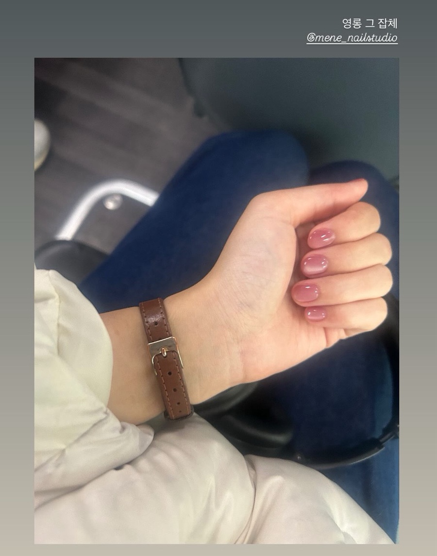므네네일 이미지