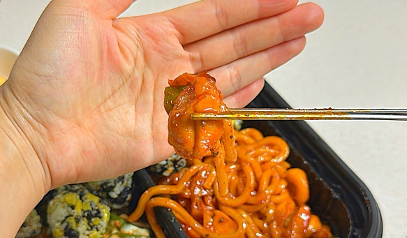 기영이숯불두마리치킨통영 이미지