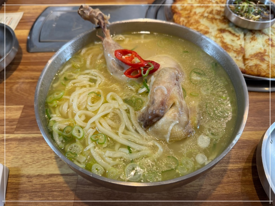 정성닭칼국수 이미지