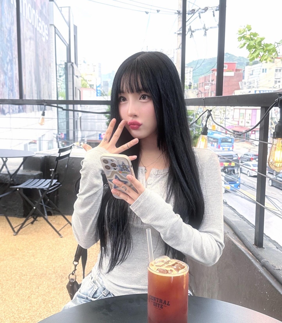 신승원컷앤컷홍대붙임머리 이미지