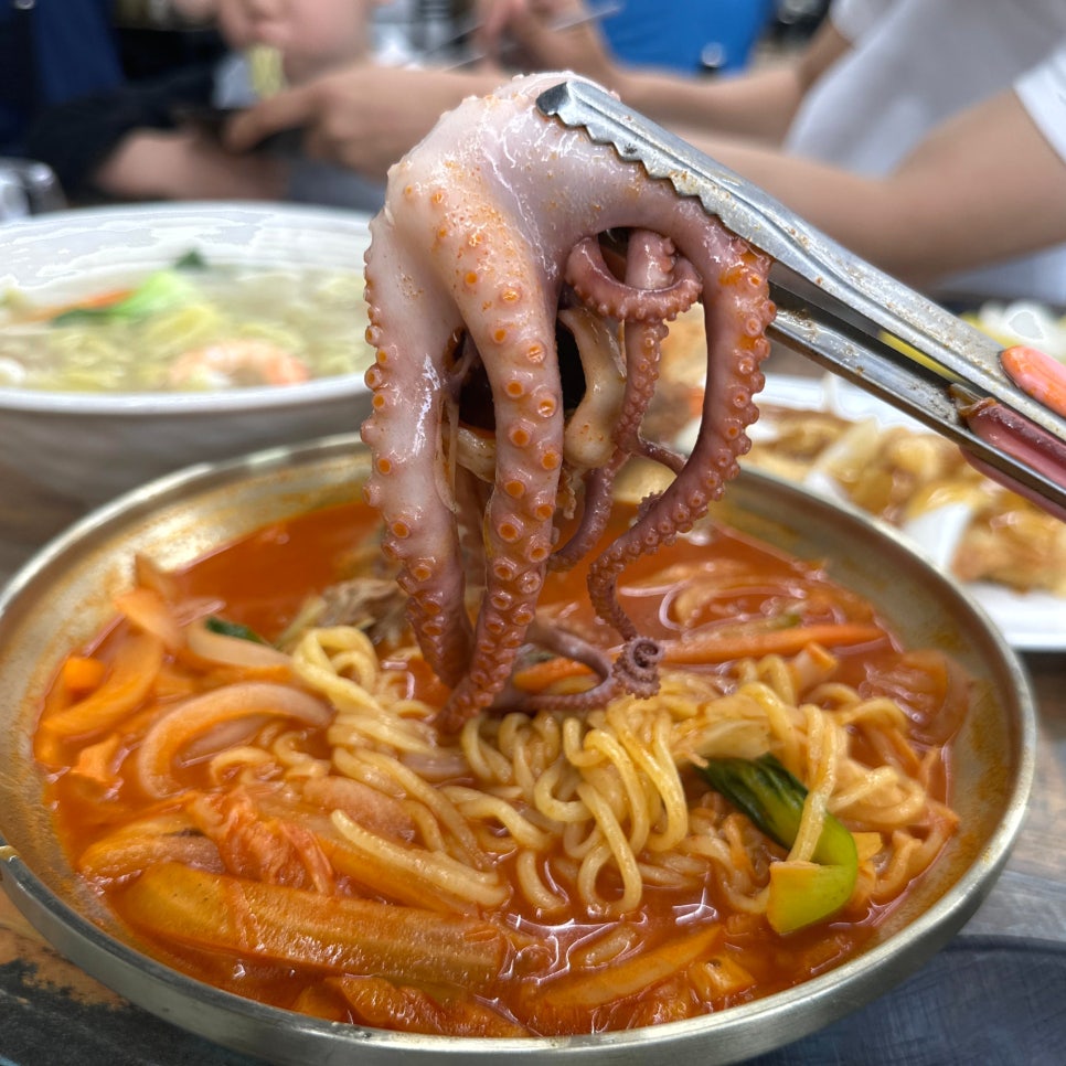 육짬 이미지
