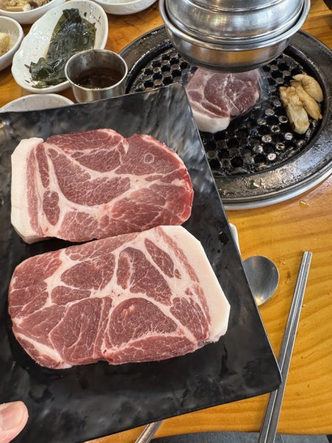 배터지는고기 이미지