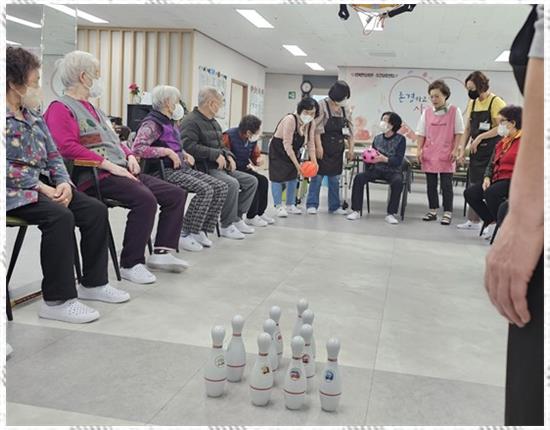더큰요양보호사교육원 이미지