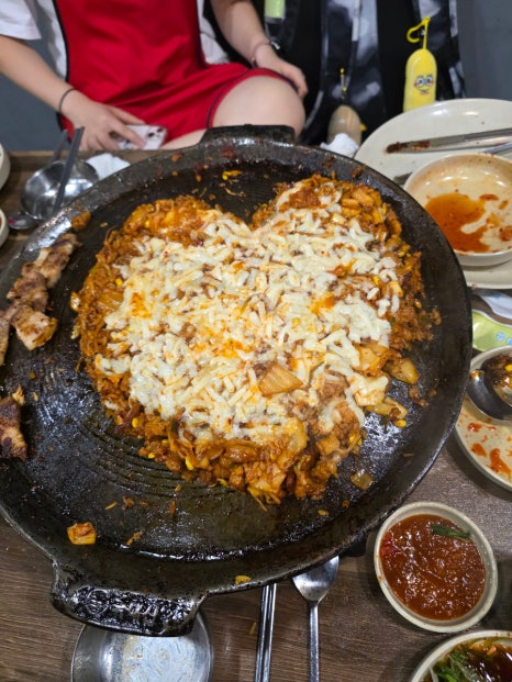 홍삼겹 이미지