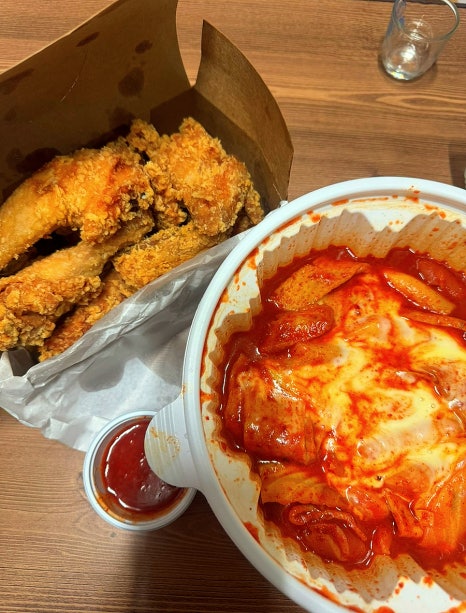 쁘이치킨 이미지