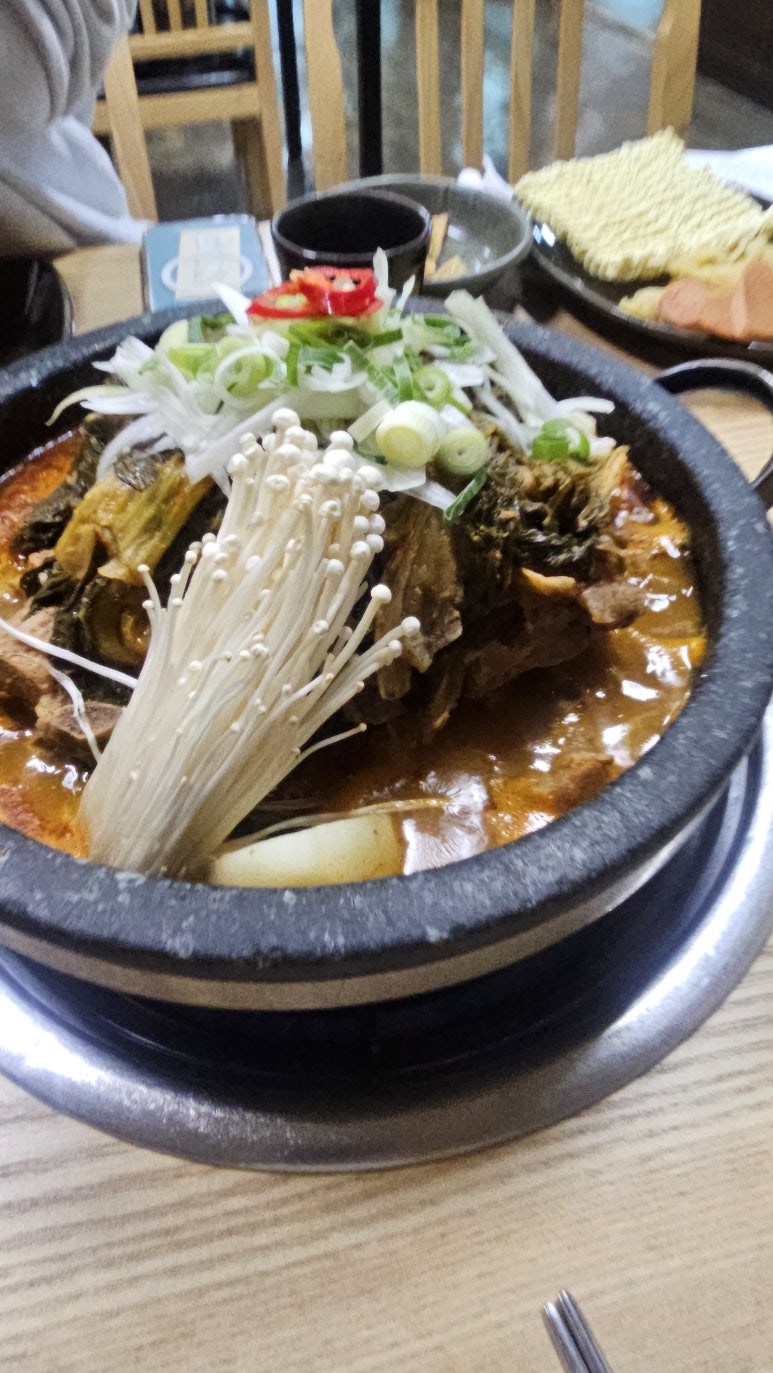 별 헤는 강 이미지
