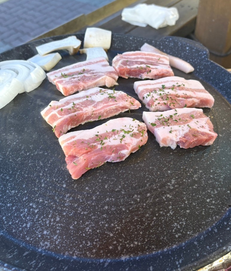 돈이돈이 이미지
