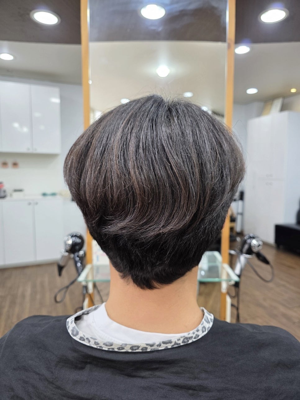 헤어콘서트미용실 이미지