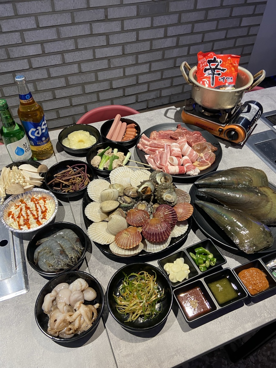고기품은조개 이미지