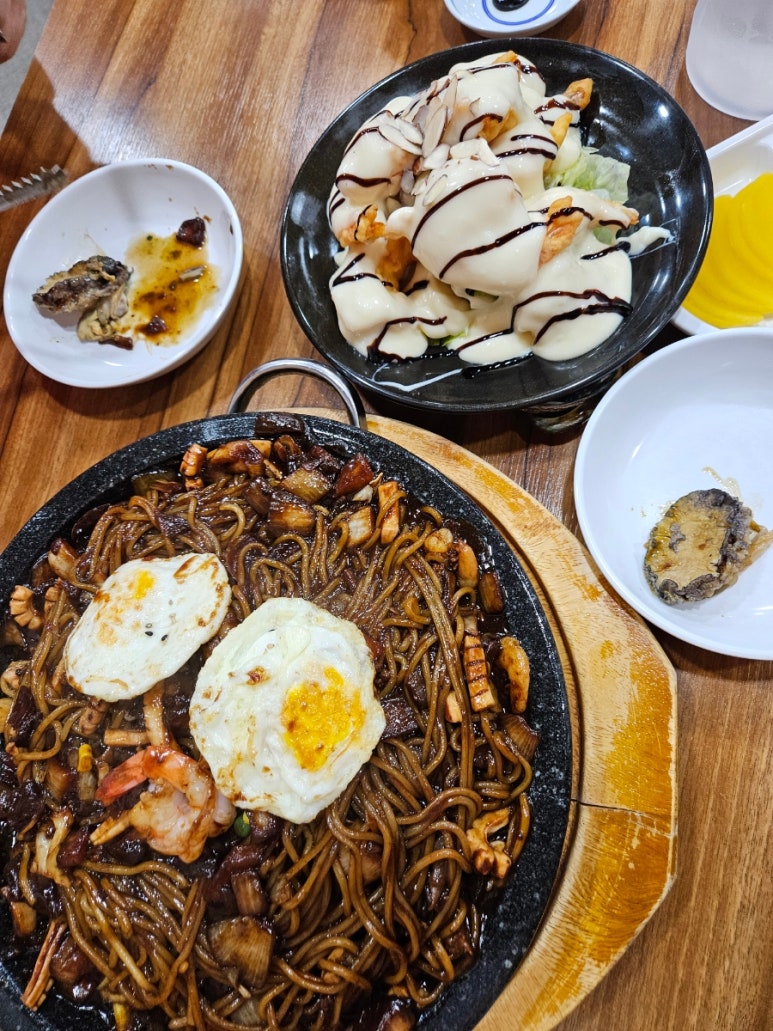 구석기돌짜장 이미지