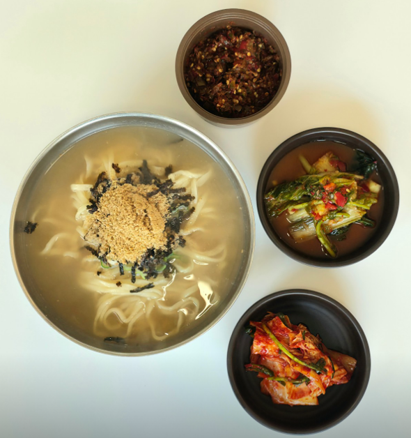 솔샘손칼국수 이미지