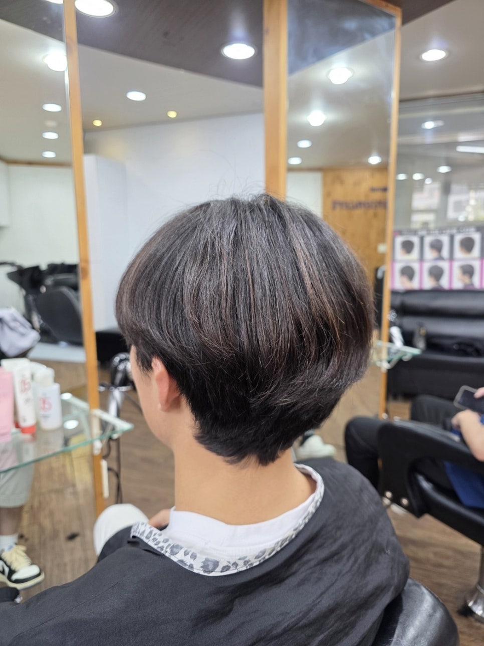 헤어콘서트미용실 이미지