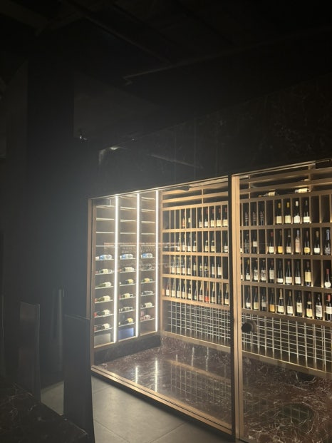 Y Bar(와이바) 이미지