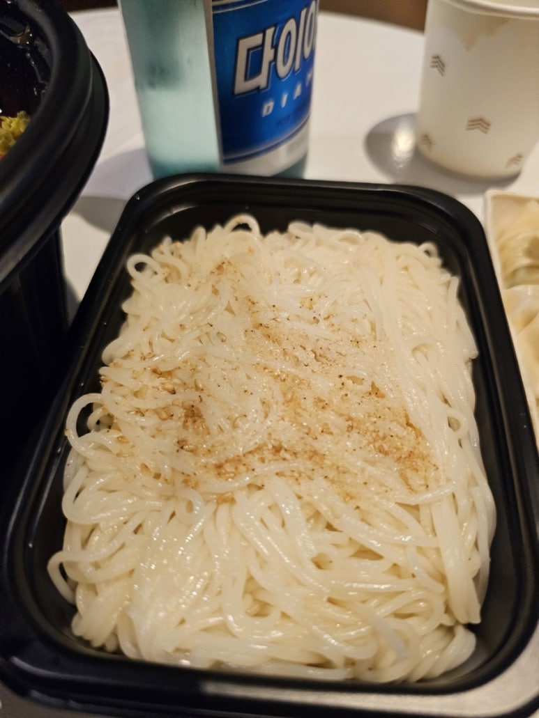 육회먹은꼬막 이미지